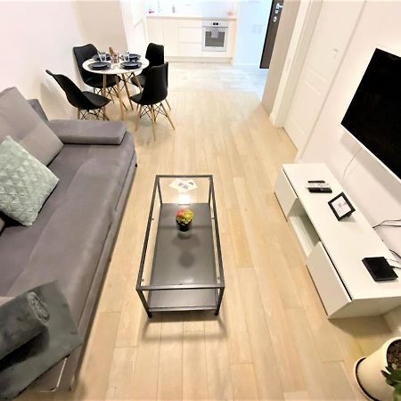 Exclusive 2Br! Apartment In Center +Netflix +Gym Varşova Dış mekan fotoğraf