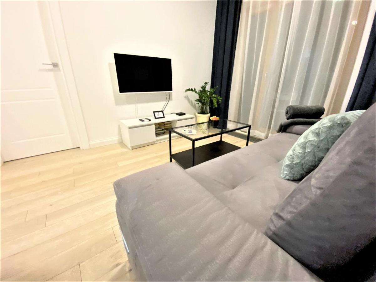 Exclusive 2Br! Apartment In Center +Netflix +Gym Varşova Dış mekan fotoğraf