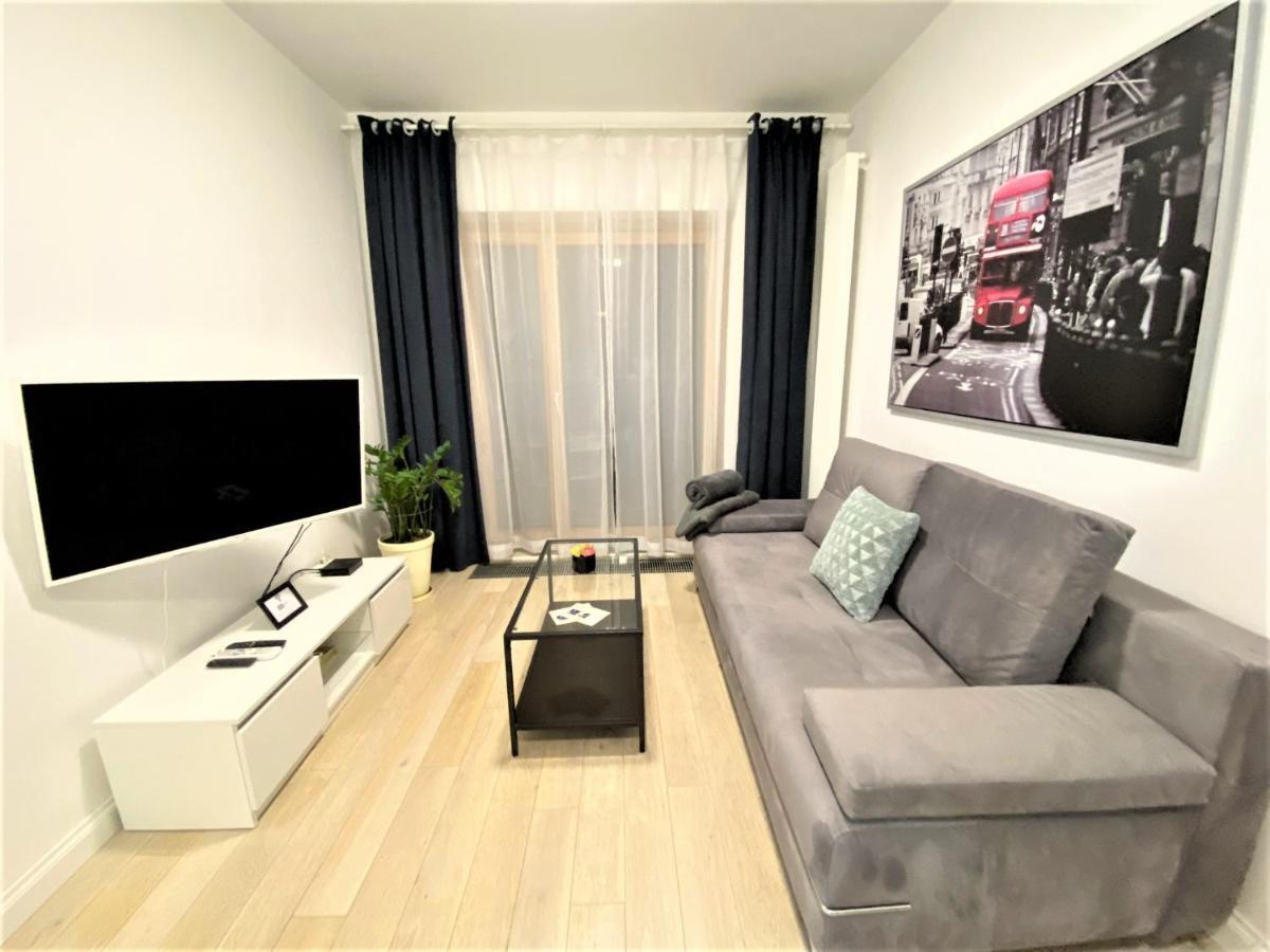 Exclusive 2Br! Apartment In Center +Netflix +Gym Varşova Dış mekan fotoğraf
