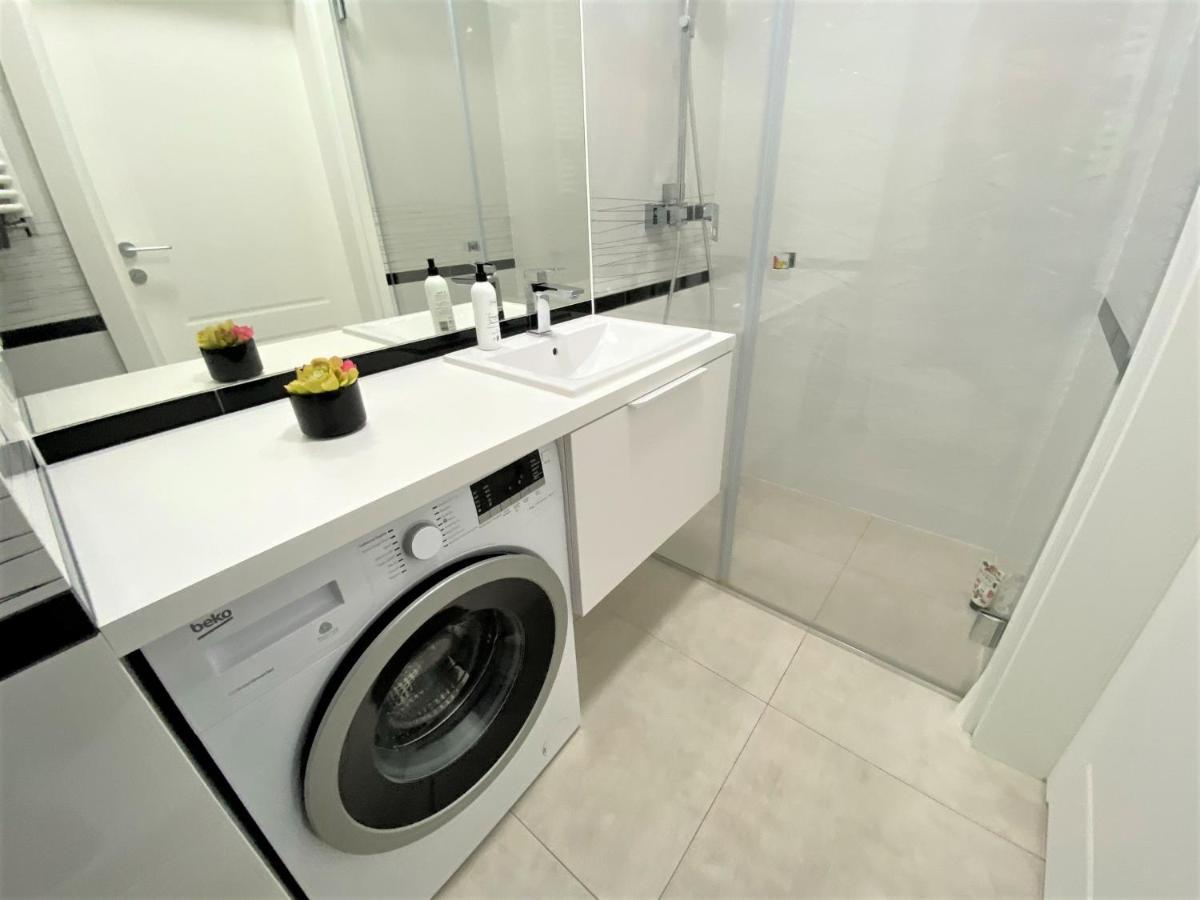 Exclusive 2Br! Apartment In Center +Netflix +Gym Varşova Dış mekan fotoğraf