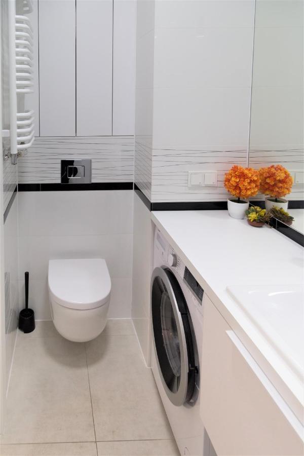 Exclusive 2Br! Apartment In Center +Netflix +Gym Varşova Dış mekan fotoğraf