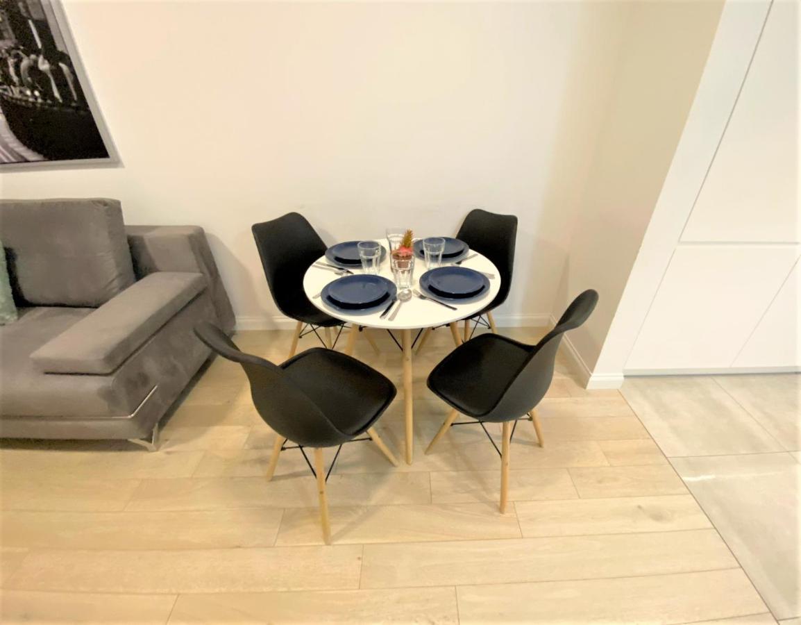 Exclusive 2Br! Apartment In Center +Netflix +Gym Varşova Dış mekan fotoğraf